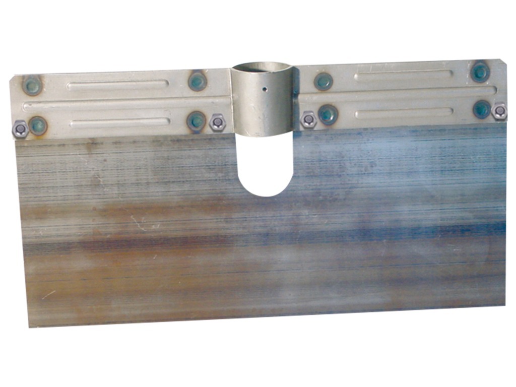 Grattoir de coffrage monobloc renforcé 4 boulons